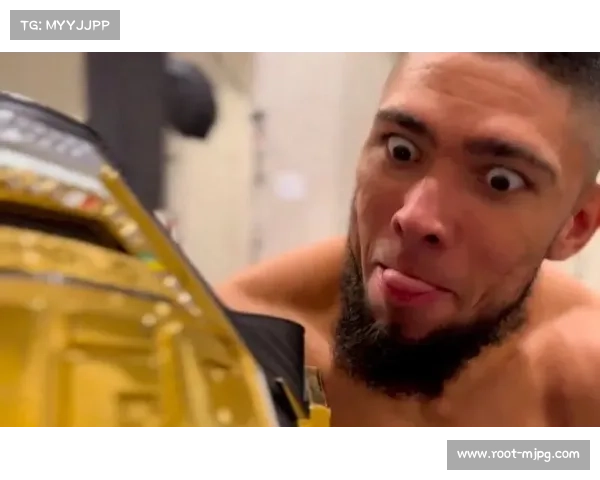 UFC 327期轻重量级对决：多米尼克·雷耶斯对阵强尼·沃克